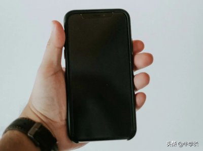 ​苹果xr死机重启方法（苹果手机xr屏幕失灵点不动怎么办）