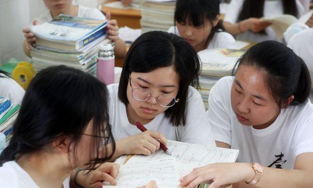 四川“臭名昭著”的4所野鸡大学,一直都存在,每年都有学生被骗