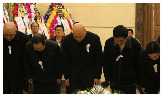 他在《西游记》中饰演十个角色,如今离开我们已整整九年!