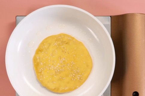 正宗的南瓜饼怎么做,南瓜煎饼怎么做松软好吃窍门图12