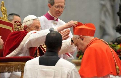 ​天主教怎么进行教皇选举的_简介选举过程历史表决模式