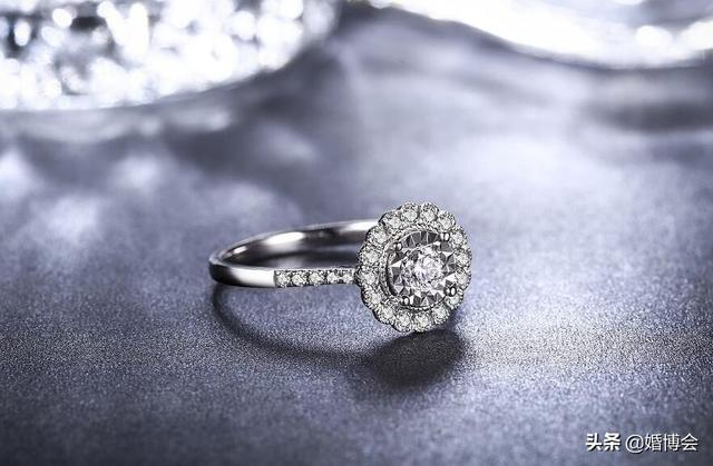 订婚戒指和结婚戒指的区别（科普订婚戒指和结婚戒指区别有哪些）(9)