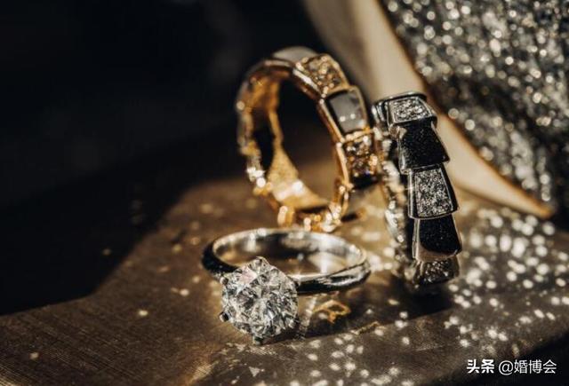 订婚戒指和结婚戒指的区别（科普订婚戒指和结婚戒指区别有哪些）(3)