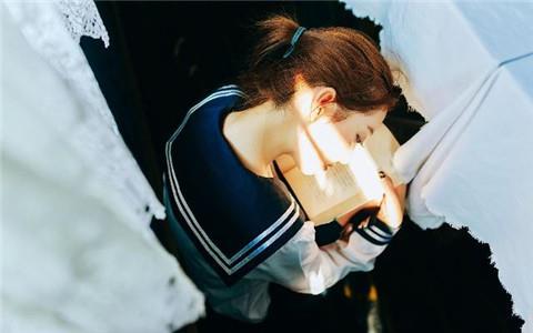 网恋和女友发生争执,应该怎么处理?