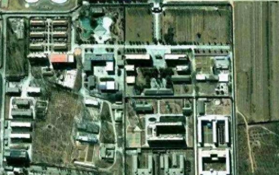 ​秦城监狱关的这人是谁？整整一个监区只有一个人，却一个排在把守