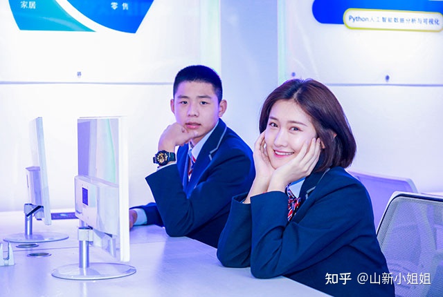 16岁不上学有什么出路：我今年16岁不上学了以后找什么工作有前途