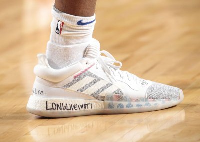 ​Adidas-500元Marquee Boost实战篮球鞋超清细节鉴赏与评测