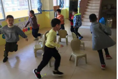 ​抢椅子游戏规则,从抢椅子中能悟出什么道理?