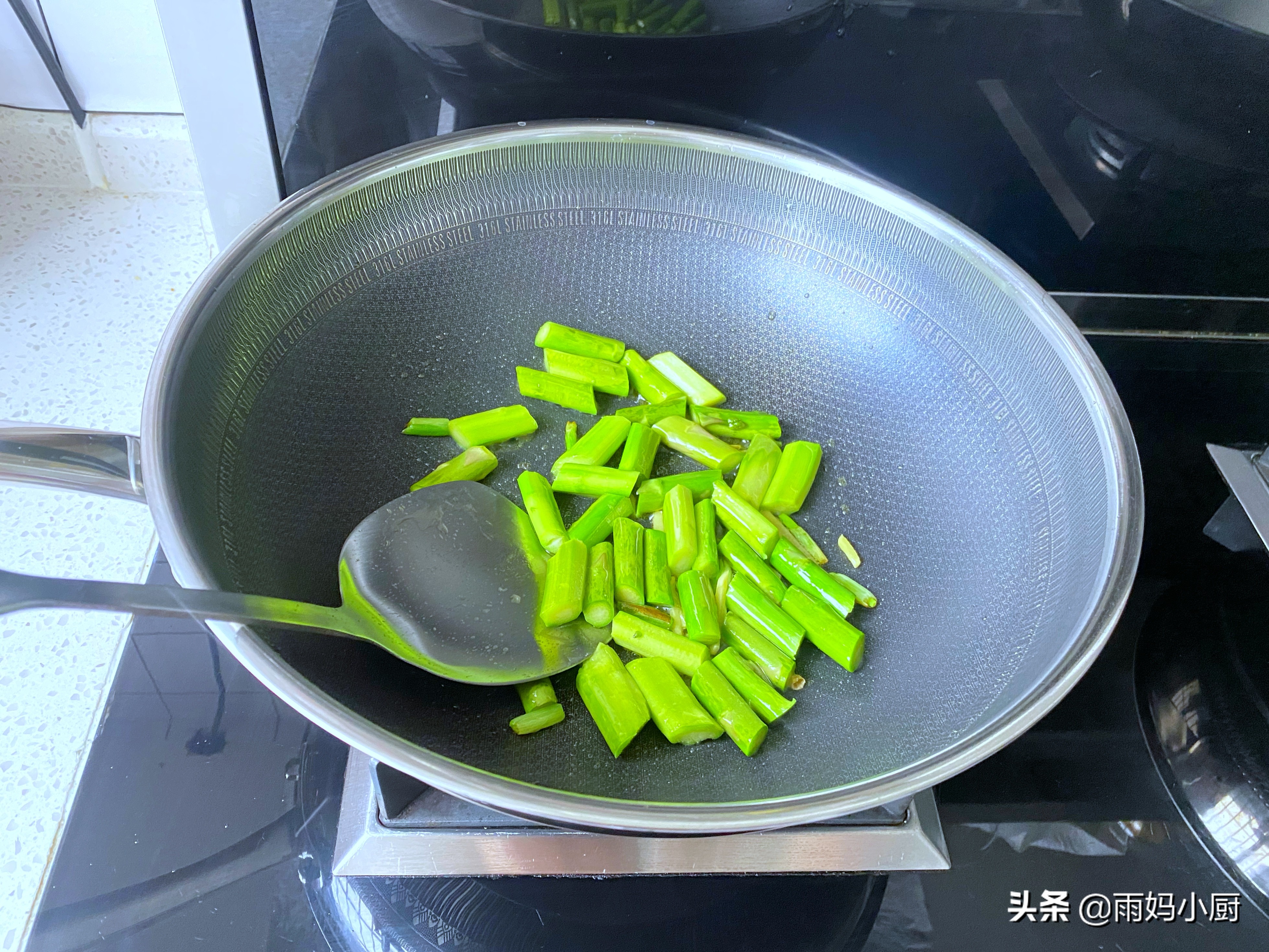 芦笋什么季节吃(适合春天吃的家常菜美味又低脂)