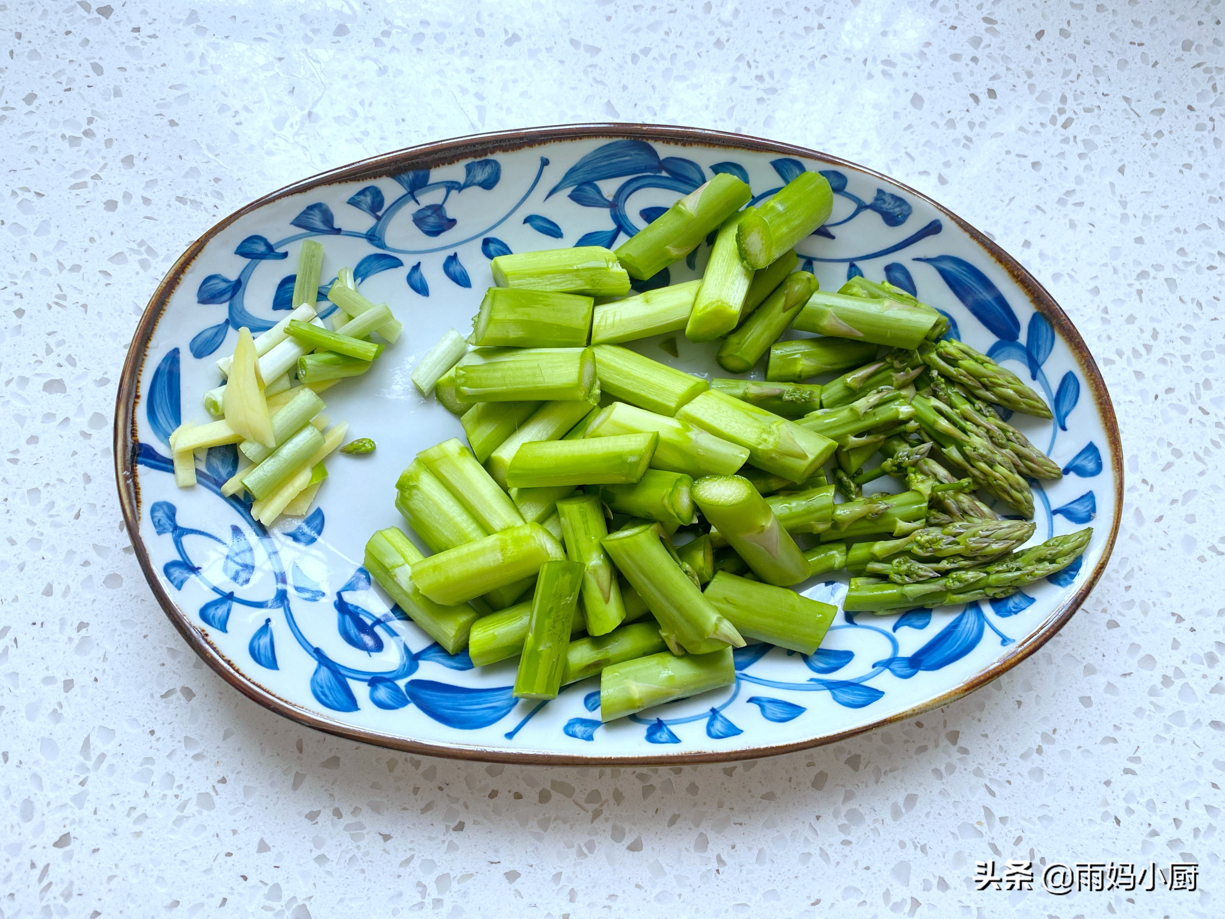 芦笋什么季节吃(适合春天吃的家常菜美味又低脂)