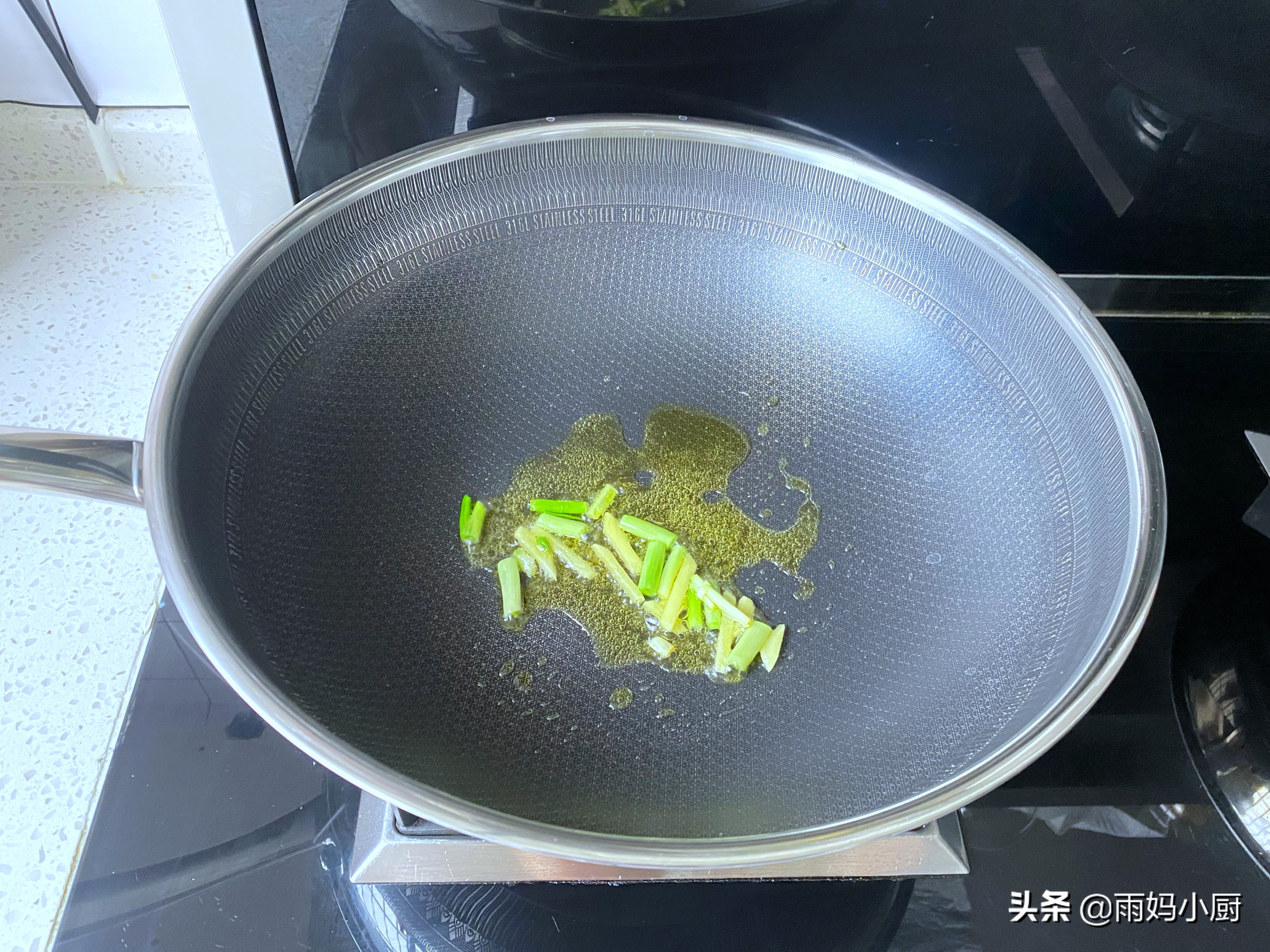 芦笋什么季节吃(适合春天吃的家常菜美味又低脂)