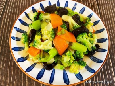 ​素炒西兰花怎么炒好吃（清炒西蓝花教程分享）