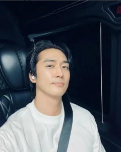 ​宋承宪，47岁型男近况