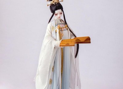 ​美国人超市疯抢卫生纸，还打架