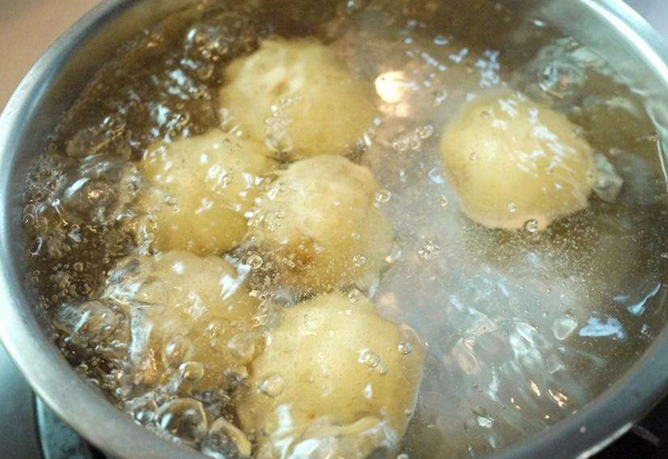 土豆煮几分钟能熟(分享水煮土豆的最佳时长)